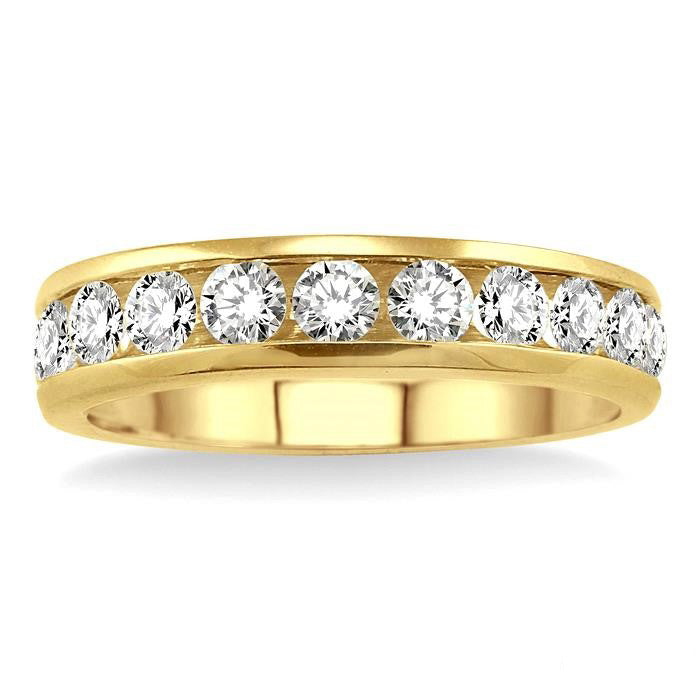 1/2 Ctw Round Cut Diamond Wedding Band in 14K Yellow Gold