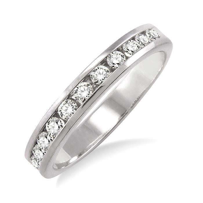 1/4 Ctw Round Cut Diamond Wedding Band in 14K White Gold