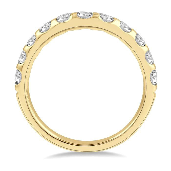 1 Ctw Arched Center Round Cut Diamond Wedding Band in 14K Yellow Gold