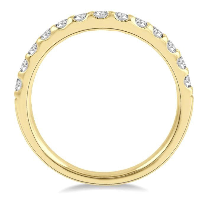1/2 Ctw Arched Center Round Cut Diamond Wedding Band in 14K Yellow Gold