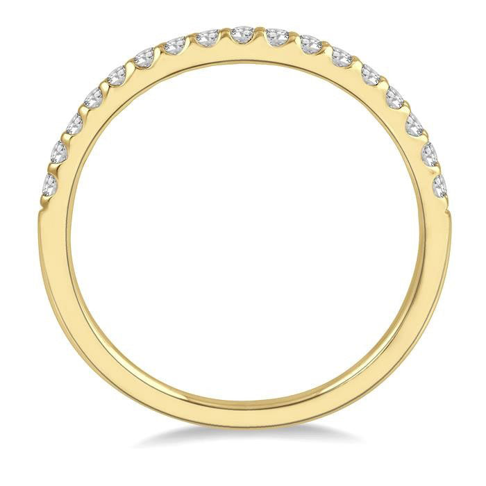 1/4 Ctw Arched Center Round Cut Diamond Wedding Band in 14K Yellow Gold