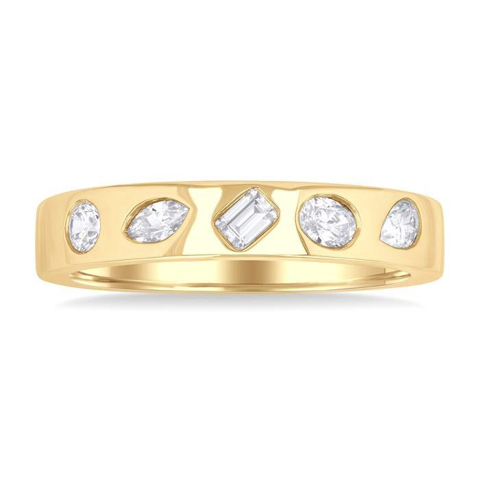 Timeless Diamond Jewelry in Metal