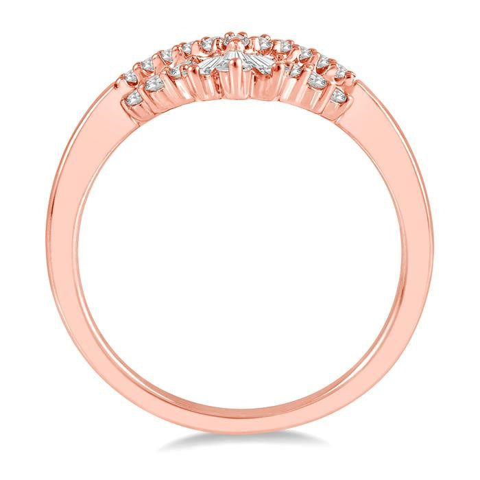 1/4 Ctw Chevron Center Baguette and Round Cut Diamond Wedding Band in 14K Rose Gold