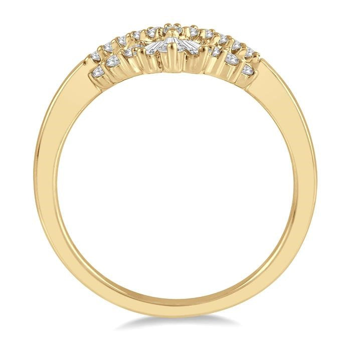 1/4 Ctw Chevron Center Baguette and Round Cut Diamond Wedding Band in 14K Yellow Gold