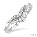 1/4 Ctw Chevron Center Baguette and Round Cut Diamond Wedding Band in 14K White Gold