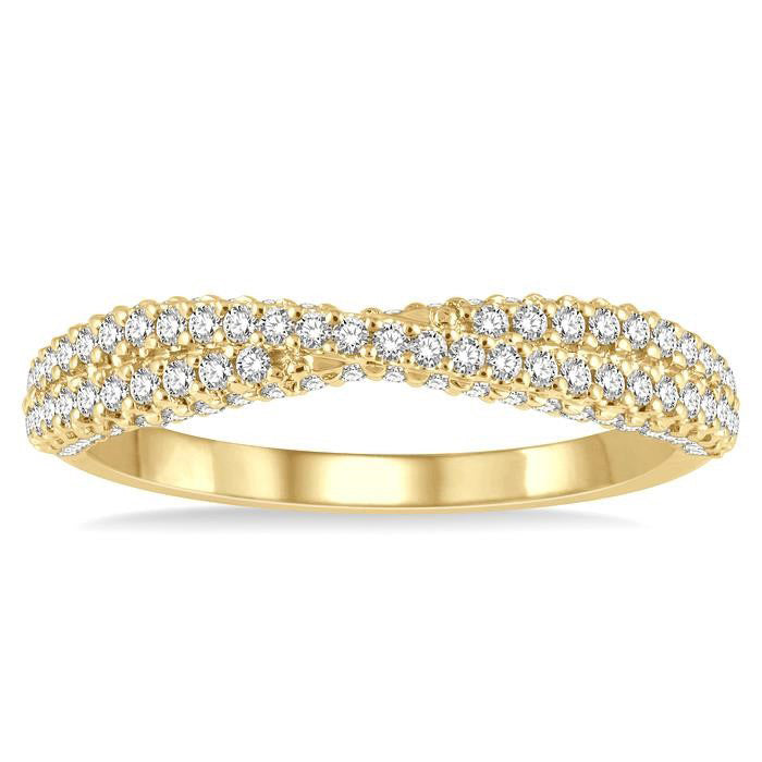 Timeless Diamond Jewelry in Yellow Gold