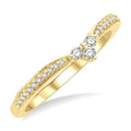 1/6 Ctw Chevron Round Cut Diamond Fashion Ring in 14K Yellow Gold