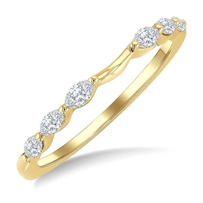 1/4 Ctw Marquise Cut Diamond Fashion Curved Band in 14K Yellow Gold