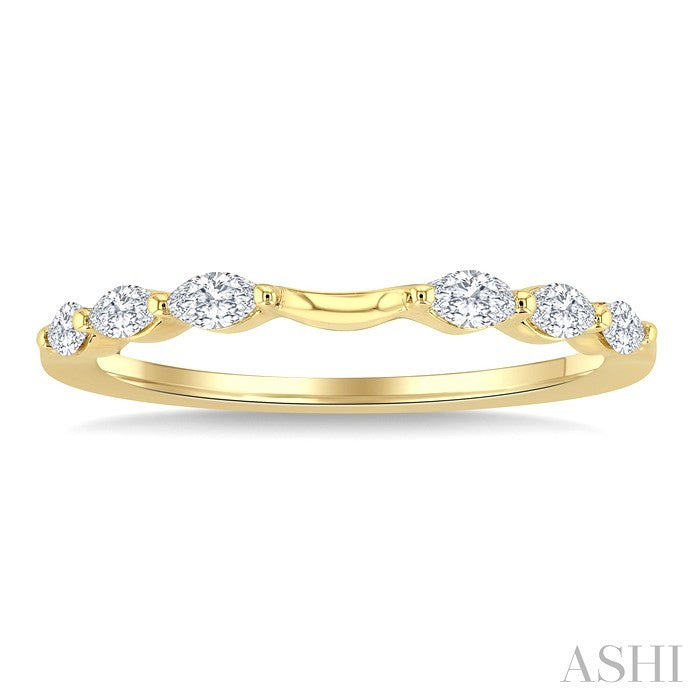 1/4 Ctw Marquise Cut Diamond Fashion Curved Band in 14K Yellow Gold