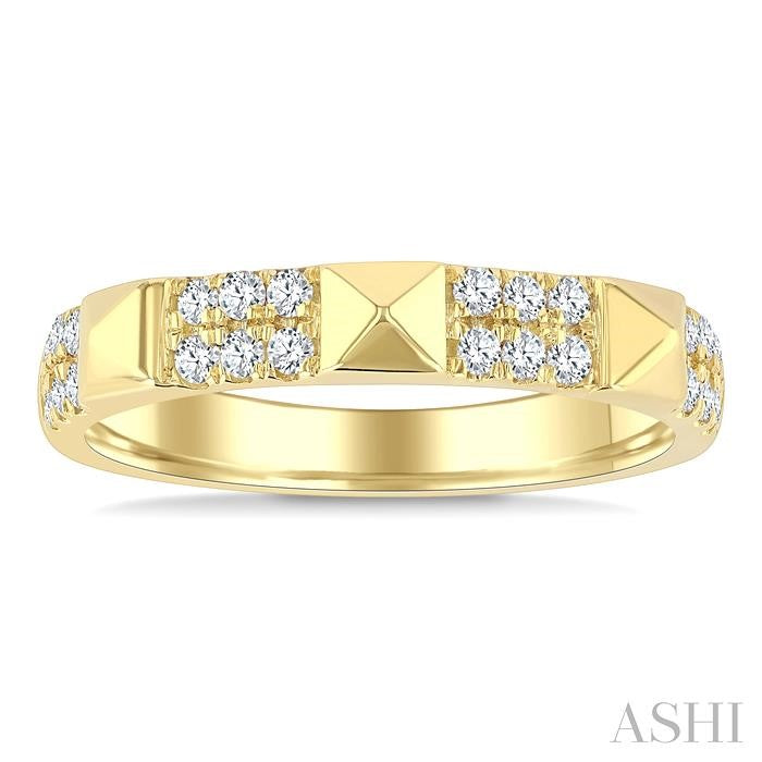 1/4 Ctw Pyramid Accent Round Cut Diamond Fashion Ring in 10K Yellow Gold