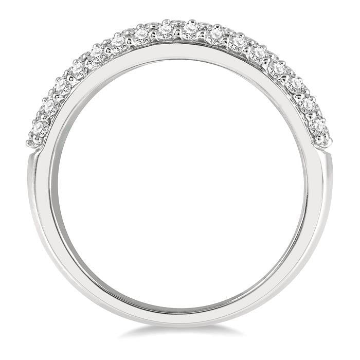 1/2 Ctw 11 Stone Round Cut Diamond Wedding Band in 14K Yellow Gold