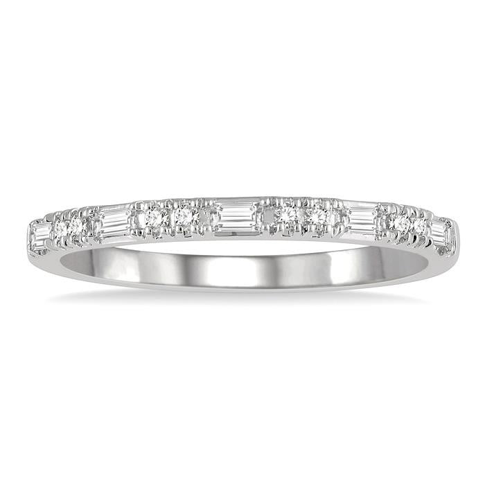 1/6 Ctw Baguette and Round Cut Diamond Stack Band in 14K White Gold