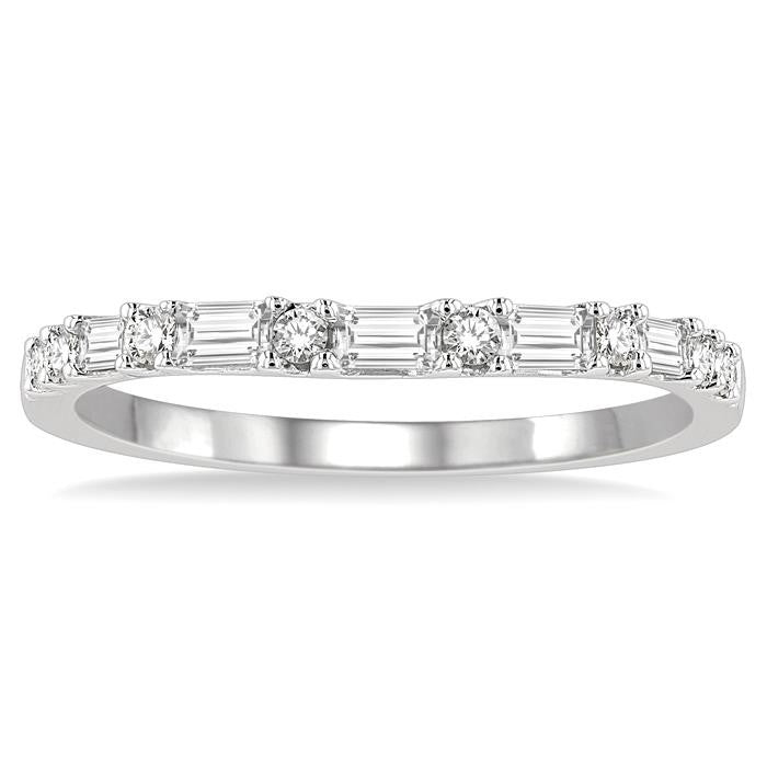 1/3 Ctw Baguette and Round Cut Diamond Wedding Band in 14K White Gold