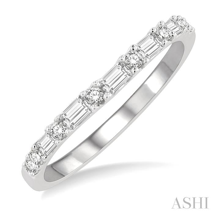 1/3 Ctw Baguette and Round Cut Diamond Wedding Band in 14K White Gold