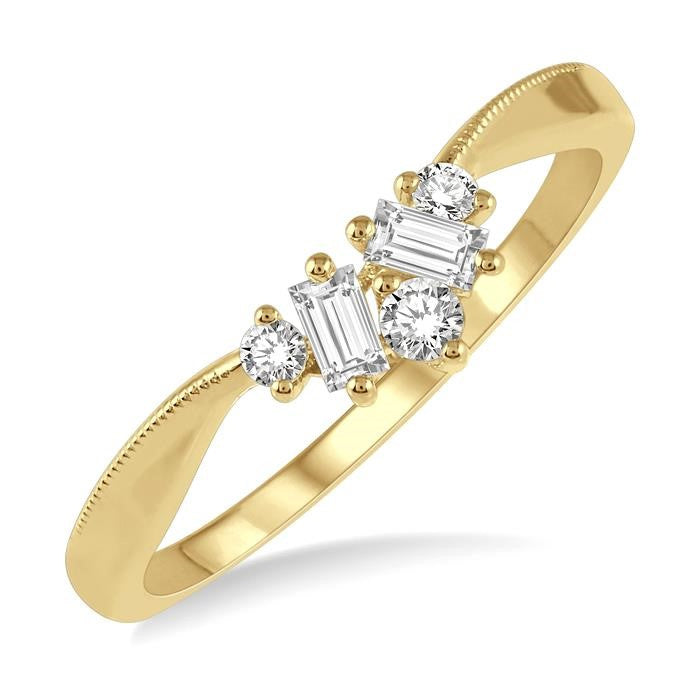 1/5 Ctw Chevron Baguette and Round Cut Diamond Band in 14K Yellow Gold