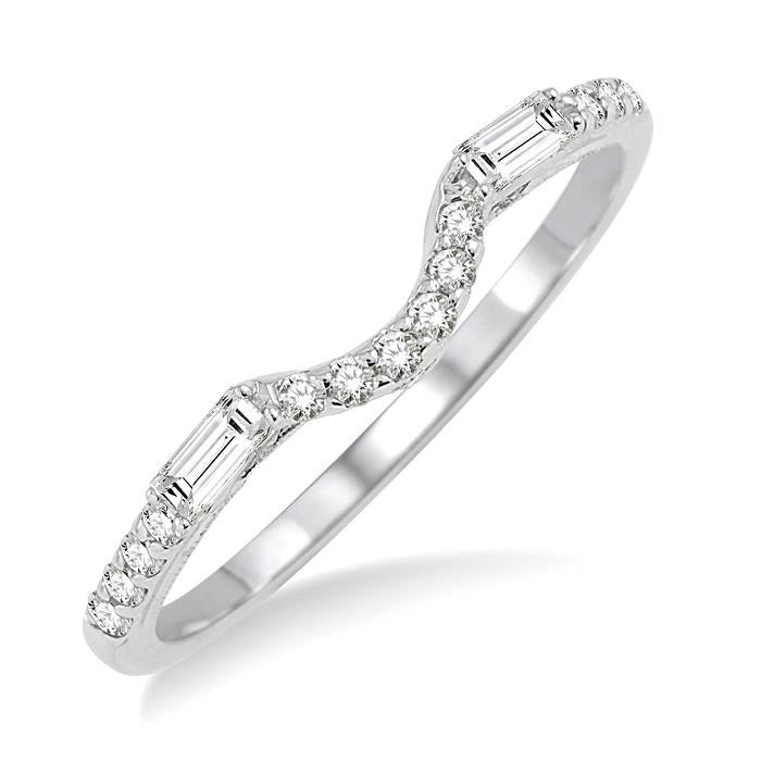 1/4 Ctw Round and Baguette Diamond Wedding Band in 14K White Gold