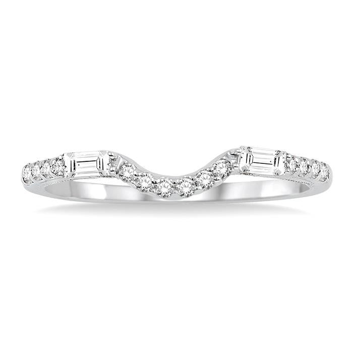 1/4 Ctw Round and Baguette Diamond Wedding Band in 14K White Gold