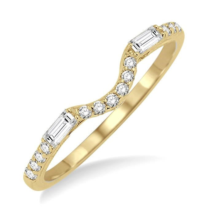 1/4 Ctw Round and Baguette Diamond Wedding Band in 14K Yellow Gold