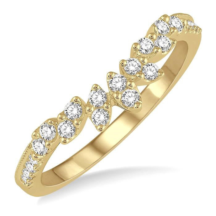 1/4 Ctw Marquise Garland Round Cut Diamond Wedding Band in 14K Yellow Gold