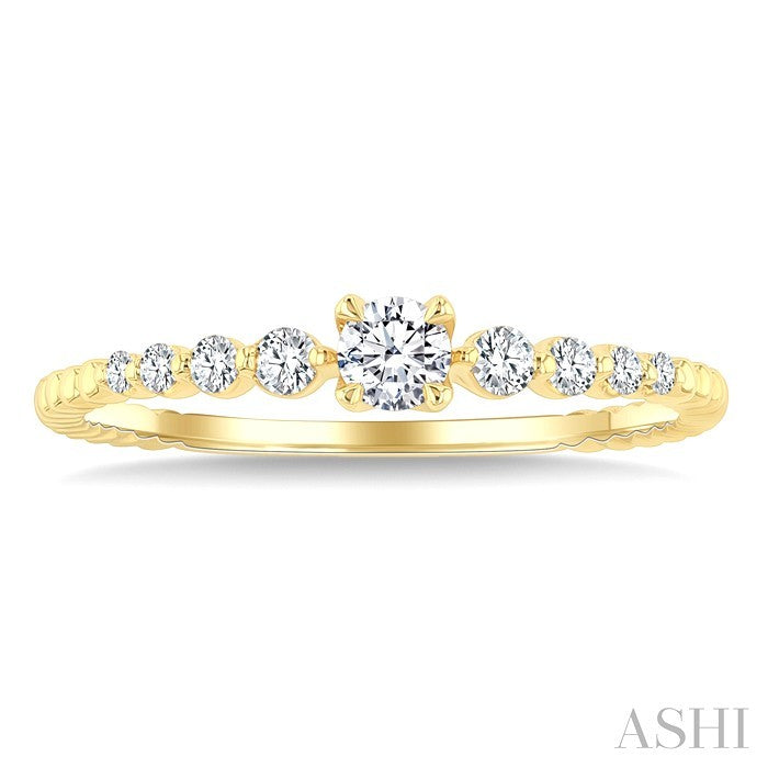 1/4 Ctw Bead Texture Shank Graduated Round CutDiamond Stackable Fashion Ring in 14K Yellow Gold