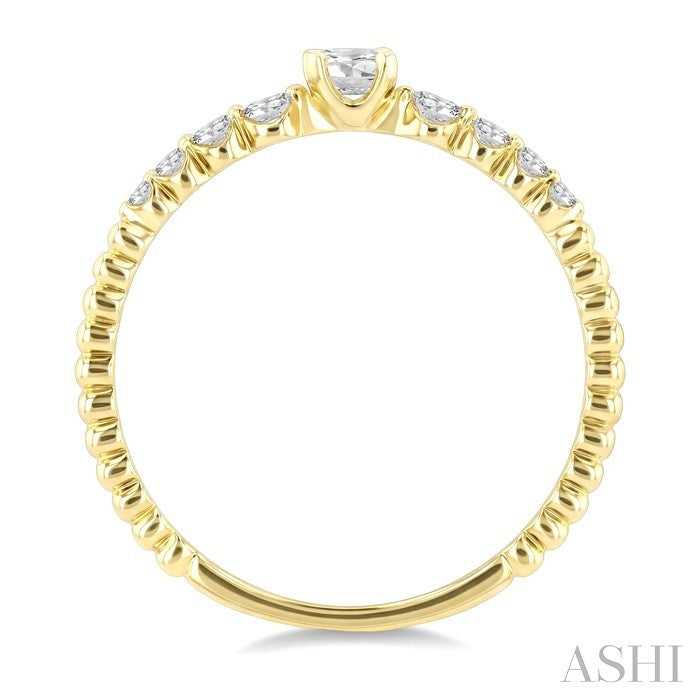 1/4 Ctw Bead Texture Shank Graduated Round CutDiamond Stackable Fashion Ring in 14K Yellow Gold