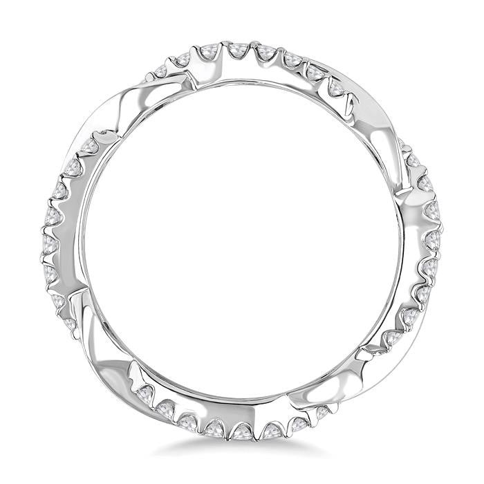 1/2 Ctw Twisted Round Cut Diamond Eternity Wedding Band in 14K White Gold