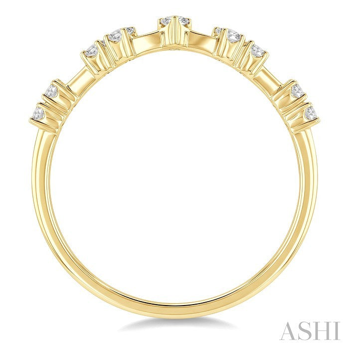 1/5 Ctw Chevron Spaced Round Cut Diamond Fashion Band in 14K Yellow Gold