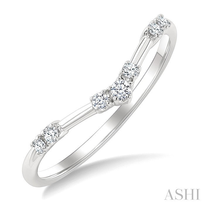 1/10 Ctw Chevron Round Cut Diamond Fashion Band in 14K White Gold