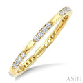 1/4 Ctw Eternity Pave Set Round Cut Diamond Wedding Band in 14K Yellow Gold