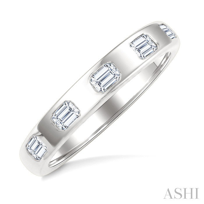 1/2 Ctw Bezel Set 5 Stone Octagon Cut Diamond Band in 14K White Gold