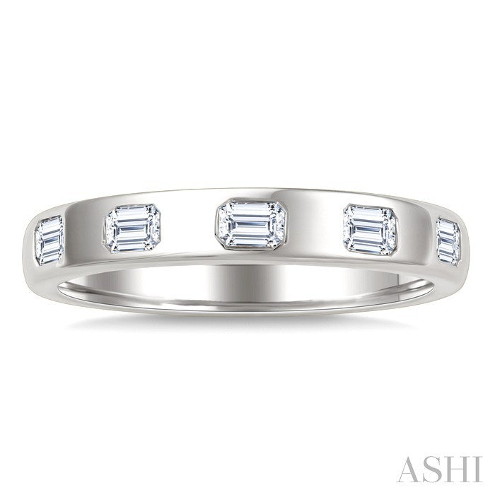 1/2 Ctw Bezel Set 5 Stone Octagon Cut Diamond Band in 14K White Gold