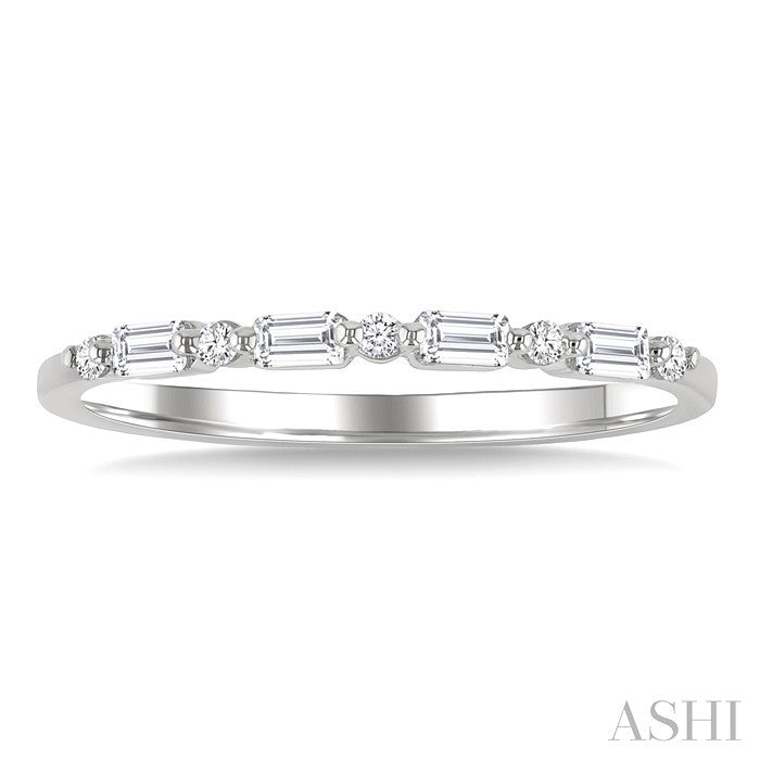 1/6 Ctw Baguette and Round Cut Diamond Link Stackable Fashion Band in 10K White Gold