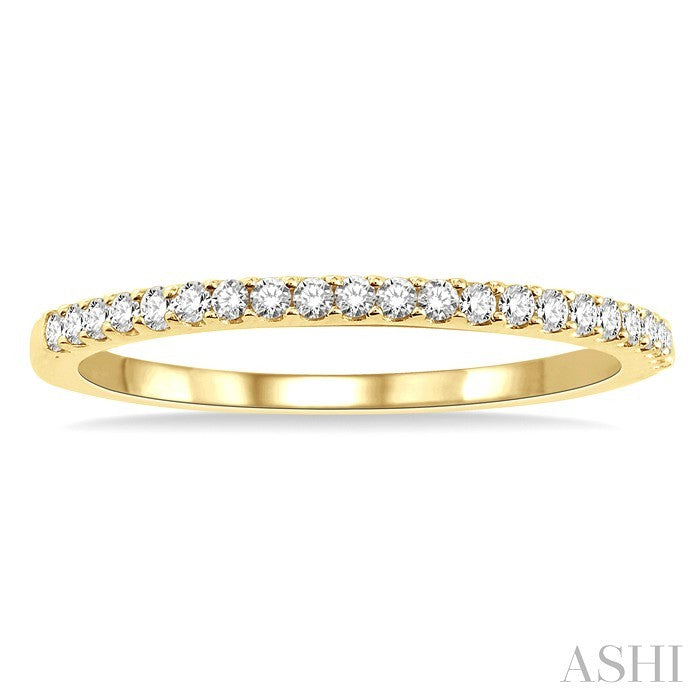 1/5 Ctw Round Cut Diamond Wedding Band in 14K Yellow Gold