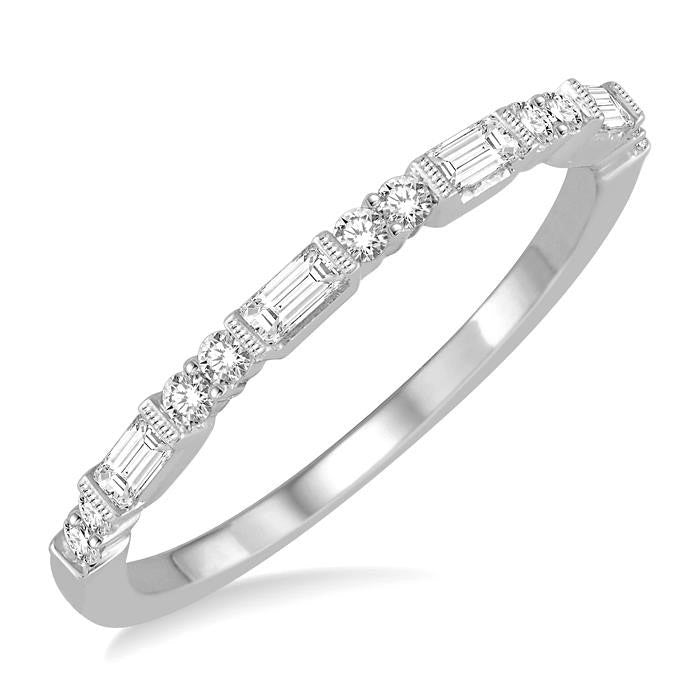 1/3 Ctw Baguette and Round Cut Diamond Wedding Band in 14K White Gold