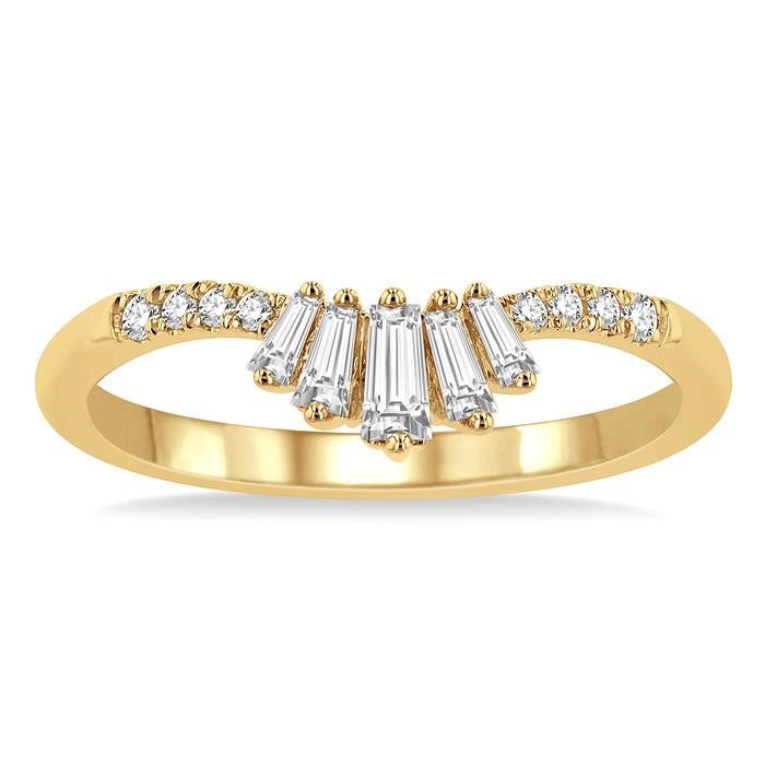 1/4 Ctw Chevron Baguette Crown and Round Cut Diamond Fashion Ring in 14K Yellow Gold