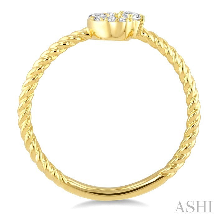 1/10 Ctw Crescent Moon & Star Round Cut Diamond Stackable Fashion Ring in 10K Yellow Gold