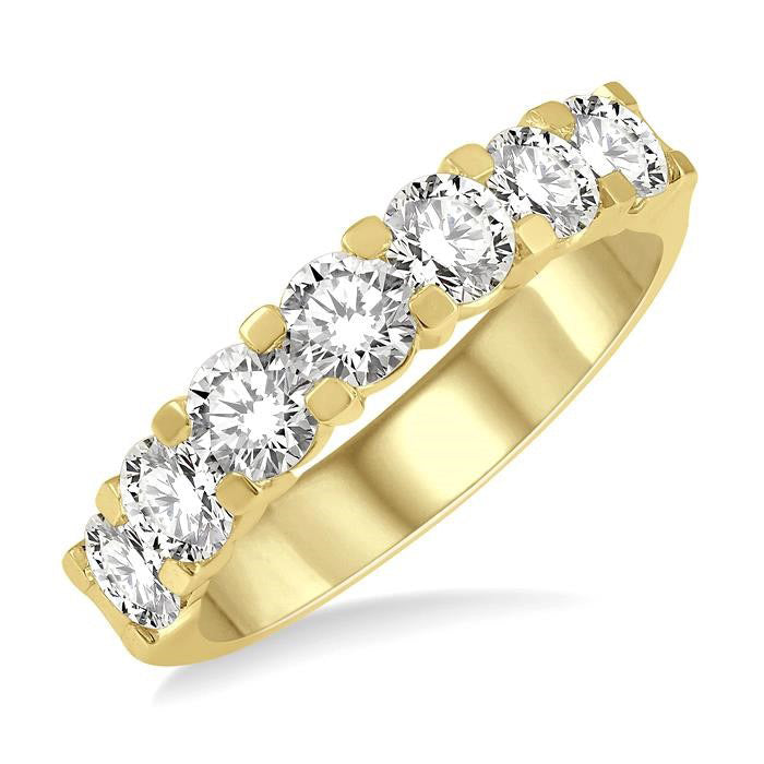 2 Ctw 7 Stone Round Cut Diamond Wedding Band in 14K Yellow Gold