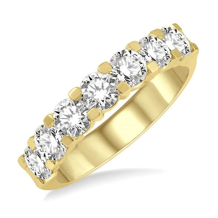 2 Ctw 7 Stone Round Cut Diamond Wedding Band in 14K Yellow Gold