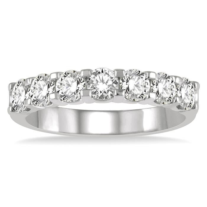 1 Ctw 7 Stone Round Cut Diamond Wedding Band in 14K White Gold