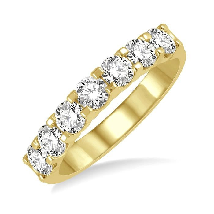 1 Ctw 7 Stone Round Cut Diamond Wedding Band in 14K Yellow Gold