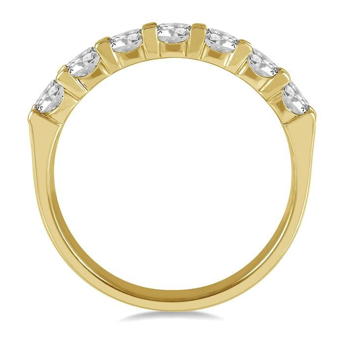1 Ctw 7 Stone Round Cut Diamond Wedding Band in 14K Yellow Gold