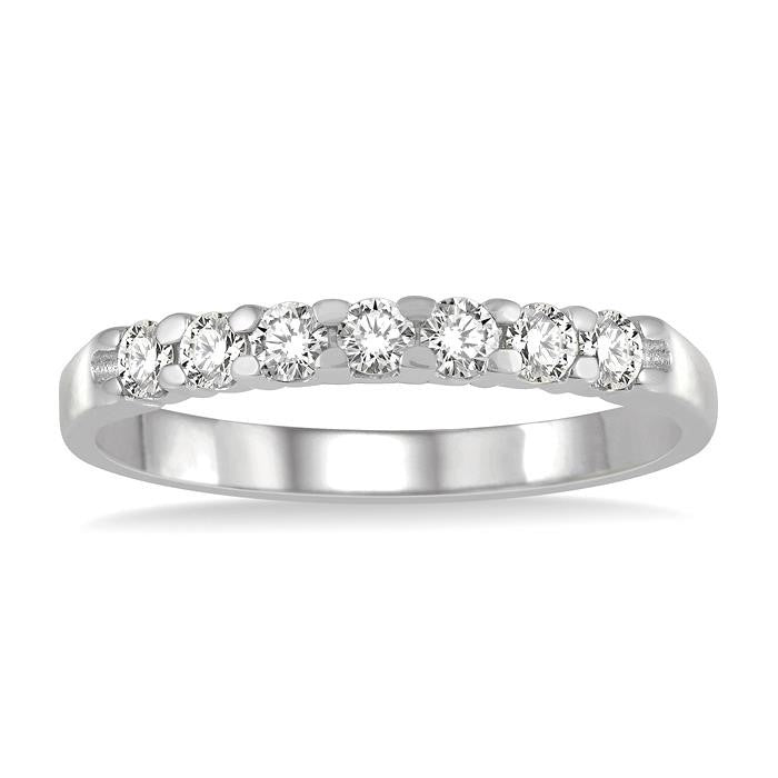 1/3 Ctw 7 Stone Round Cut Diamond Wedding Band in 14K White Gold