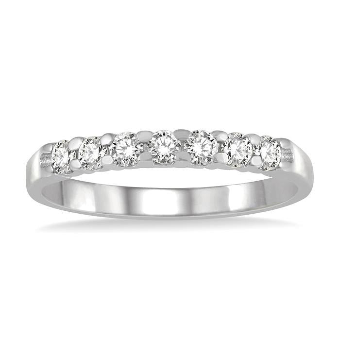 1/3 Ctw 7 Stone Round Cut Diamond Wedding Band in 14K White Gold