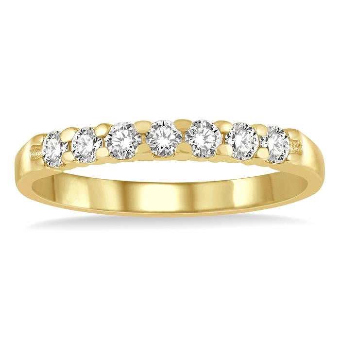 1/3 Ctw 7 Stone Round Cut Diamond Wedding Band in 14K Yellow Gold