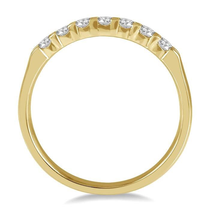 1/3 Ctw 7 Stone Round Cut Diamond Wedding Band in 14K Yellow Gold