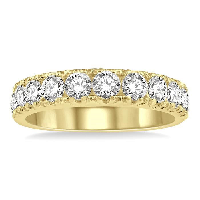 1 1/2 Ctw 11 Stone Round Cut Diamond Wedding Band in 14K Yellow Gold
