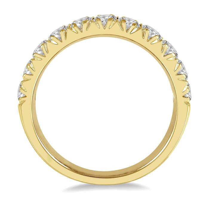 1 Ctw 11 Stone Round Cut Diamond Wedding Band in 14K Yellow Gold