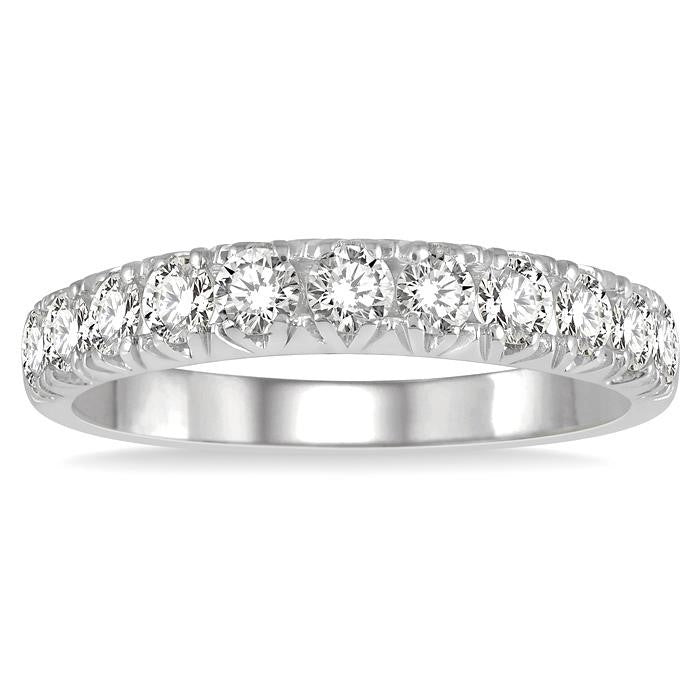 3/4 Ctw 11 Stone Round Cut Diamond Wedding Band in 14K White Gold