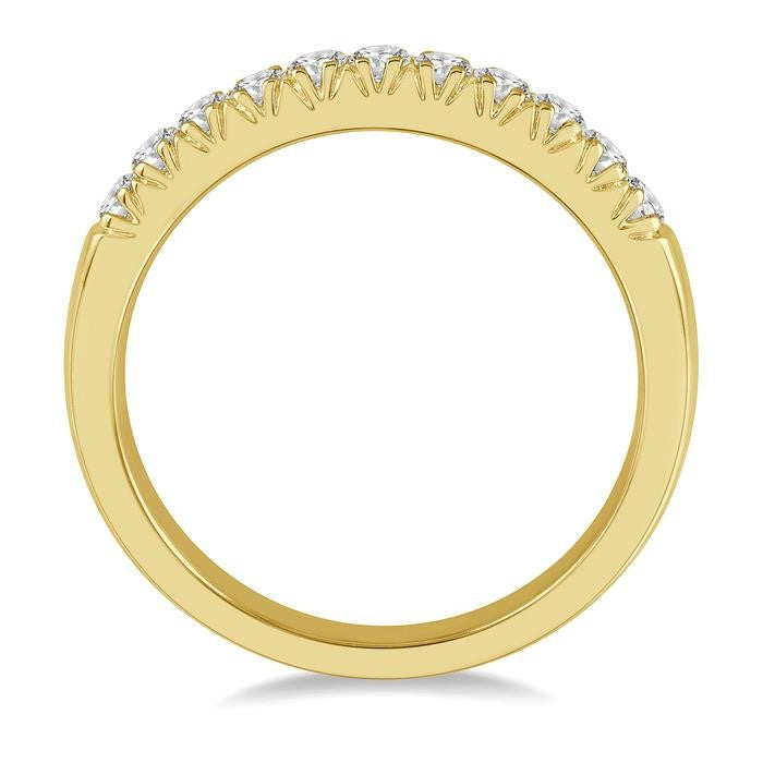 1/3 Ctw 11 Stone Round Cut Diamond Wedding Band in 14K Yellow Gold