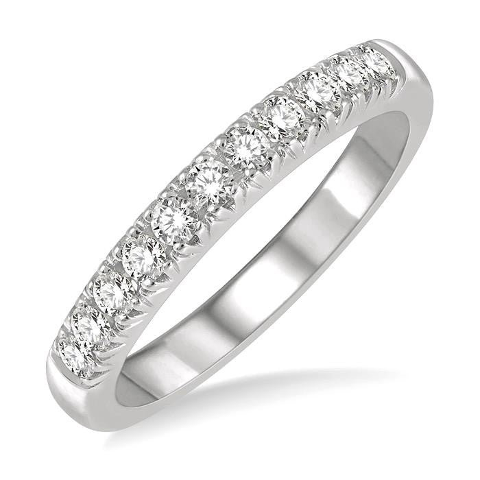 1/3 Ctw 11 Stone Round Cut Diamond Wedding Band in 14K White Gold